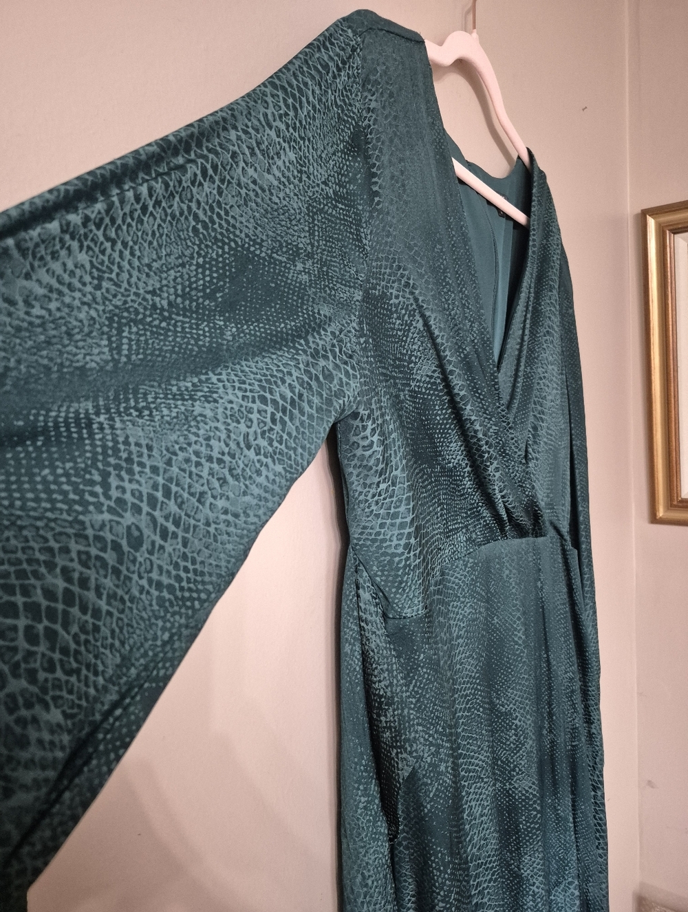 NWT Guess Wrap-Style Teal Faux Snakeskin Dress - Picture 3 of 13
